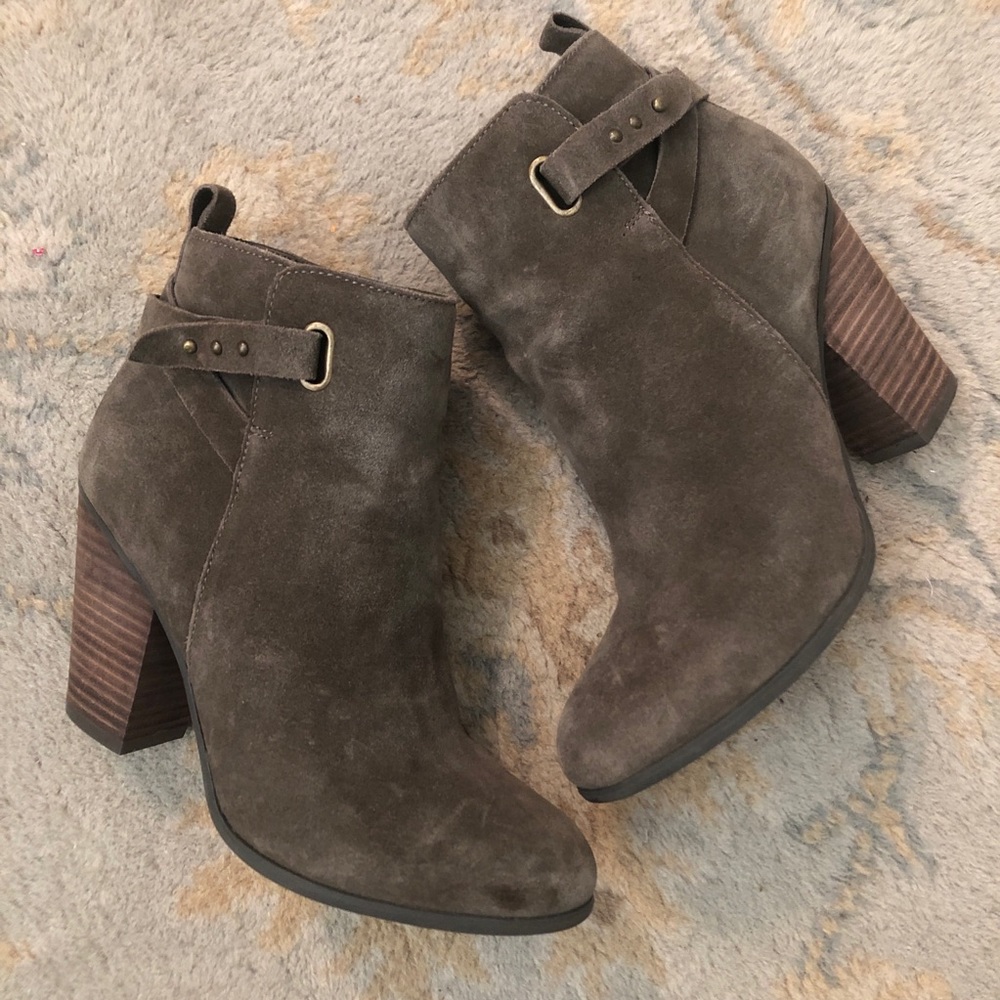 Michael Shannon Olive Green Suede Booties